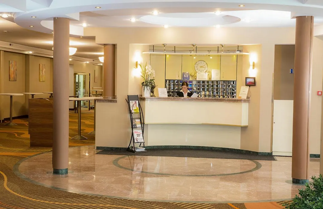 Hotel Boss-1